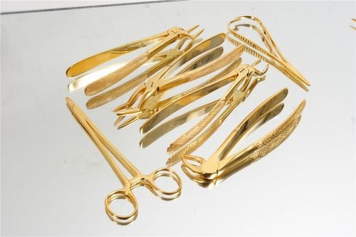 Medical alloy gold